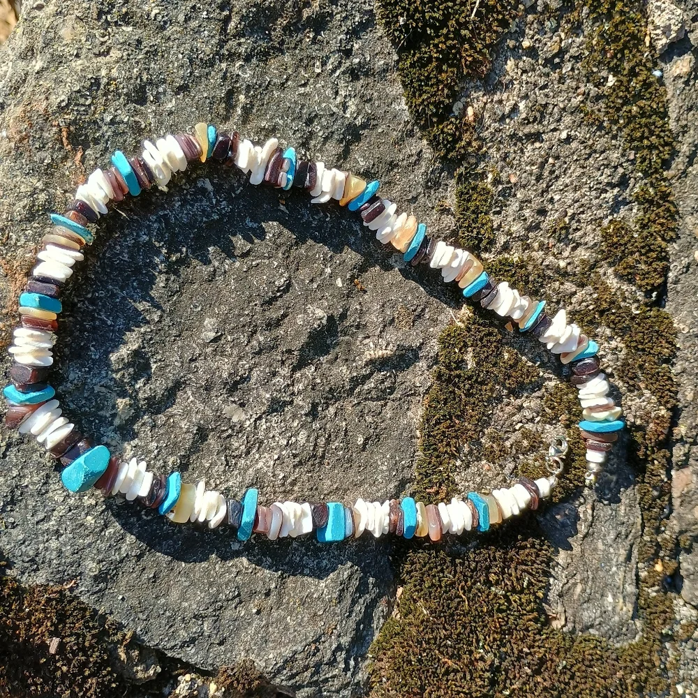 Vintage, handmade Hawaiian style shell and stone necklace, surf core, bohemian